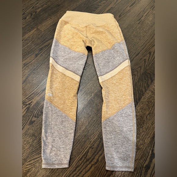 Alo • Yoga High Waist Alosoft Sheila Leggings (S) - Picture 5 of 11